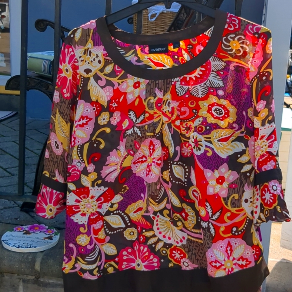 Women's 18/20 Blouse